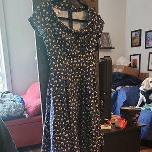 Heart Of Haute Floral Navy Dress Size S NWT